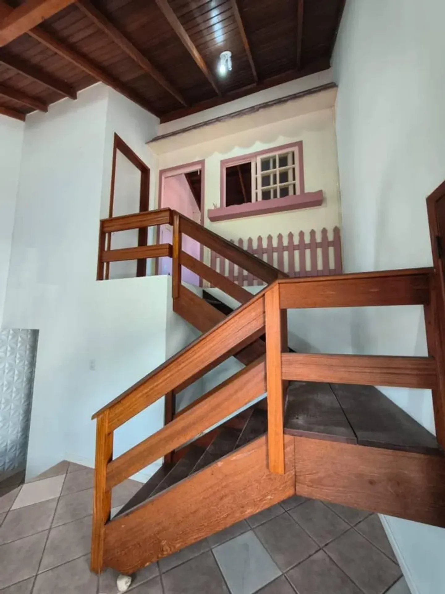 700 m² house with a bathtub and a grill on the balcony — photo 46