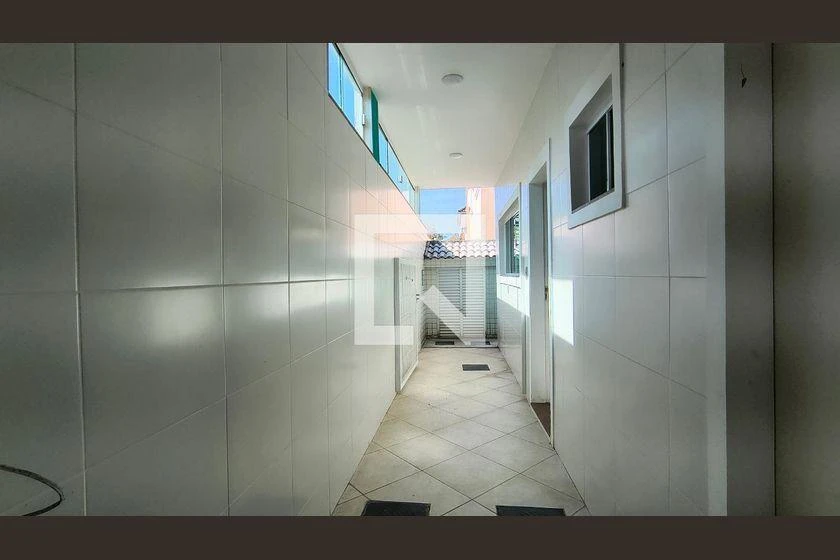 Casa de 300 m² com 3 suítes e 6 banheiros — photo 42