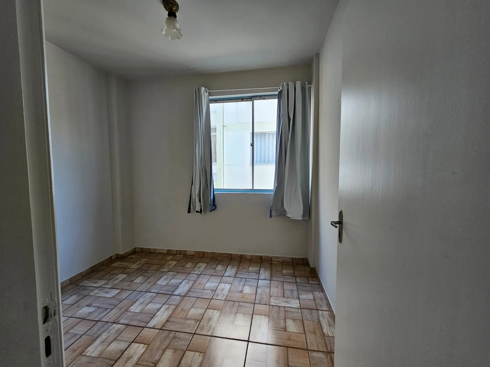 Apartamento de 81 m² con 3 habitaciones y cocina independiente — photo 5