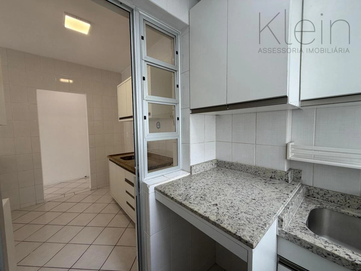Glass-enclosed balcony in a 3-bedroom apartment, 75 m² — photo 6