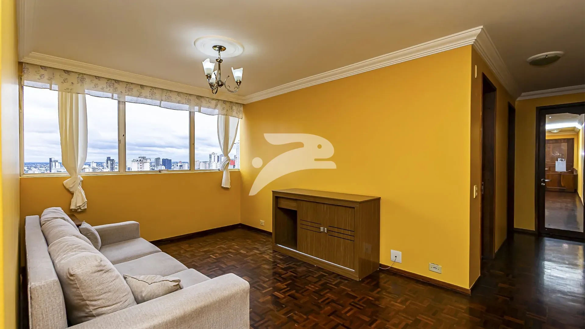 One-bedroom apartment with a washing machine in Curitiba