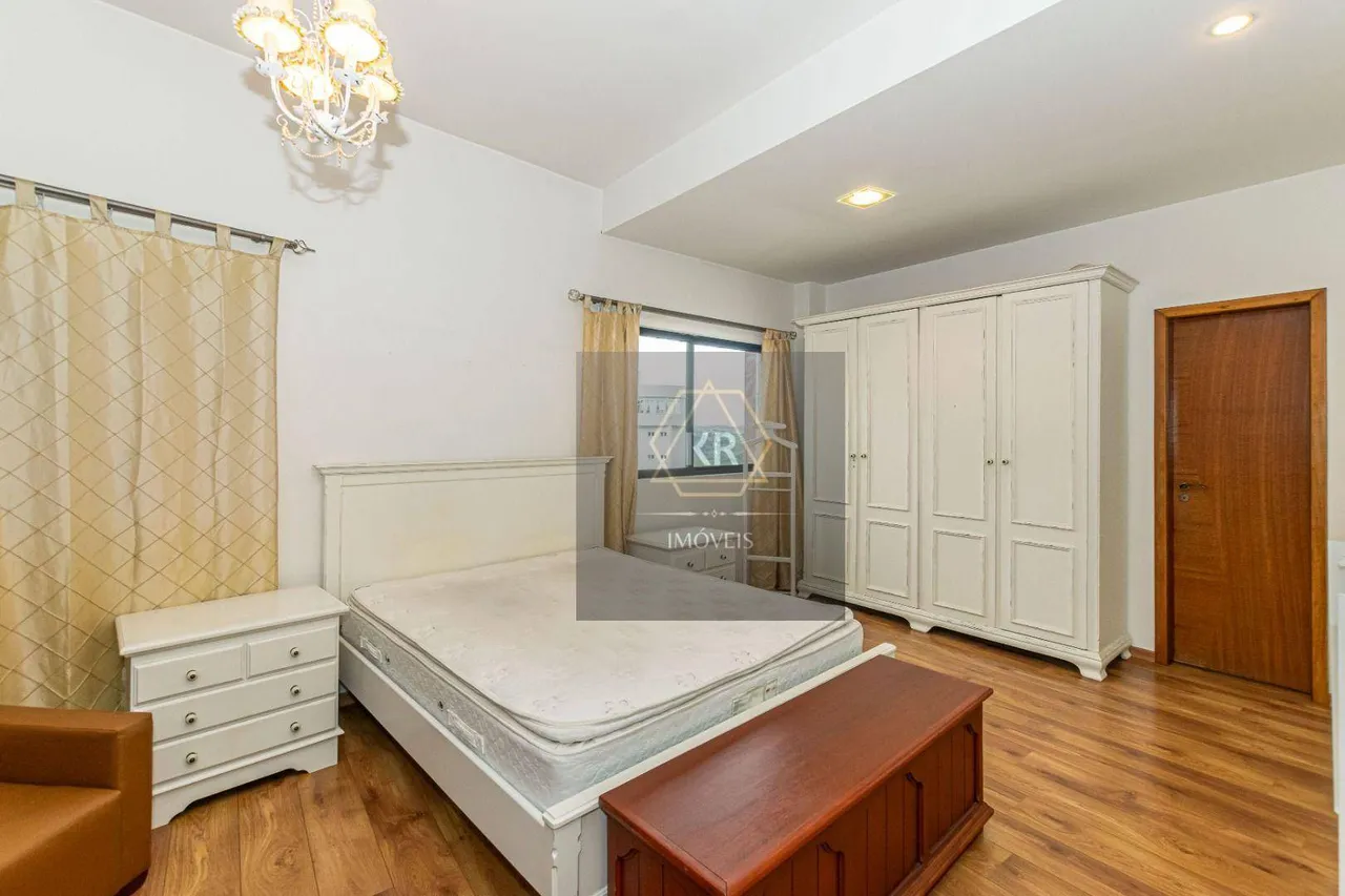 140 m² furnished loft with 1 suite and 2 parking spots — photo 15