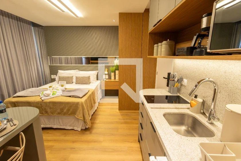 Furnished studio, 24 m², with floor-to-ceiling windows — photo 4