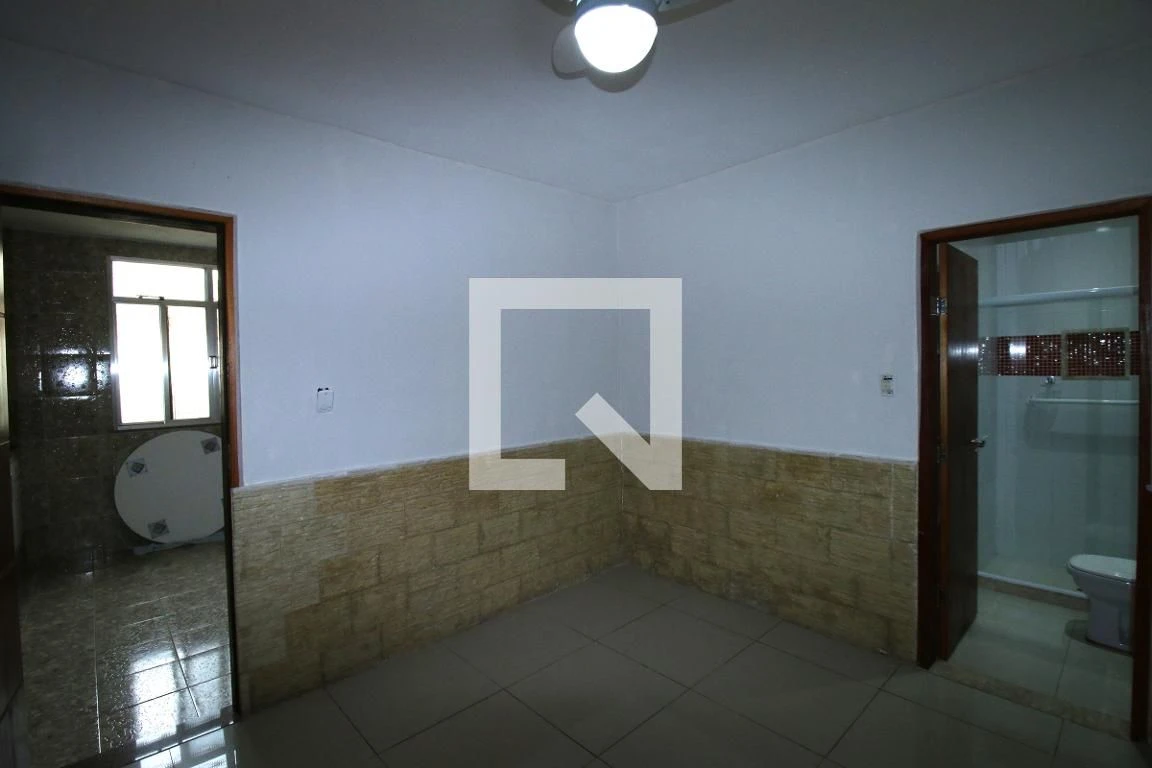 Unfurnished house for rent with 4 bedrooms and private garden — photo 3