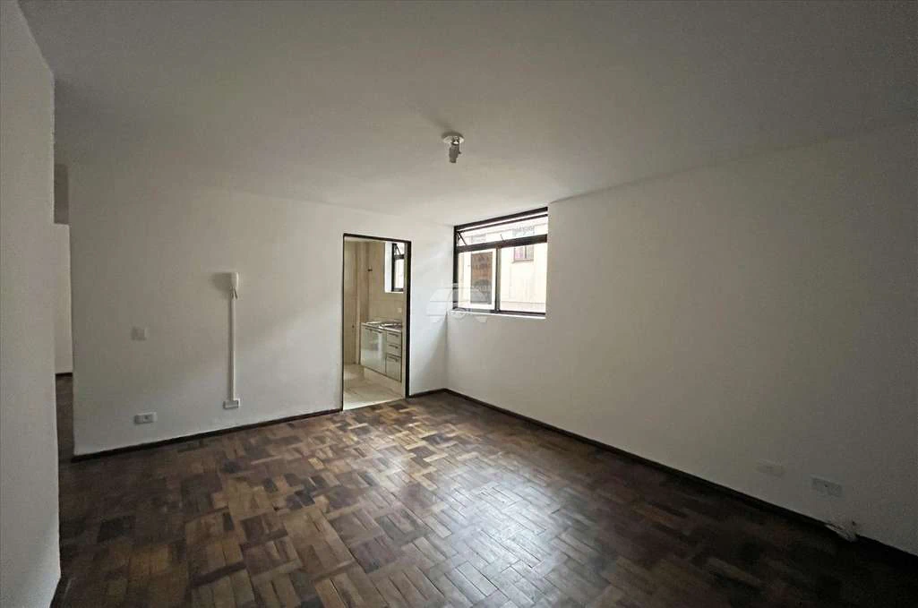 Apartamento com 3 quartos e cozinha fechada — photo 3