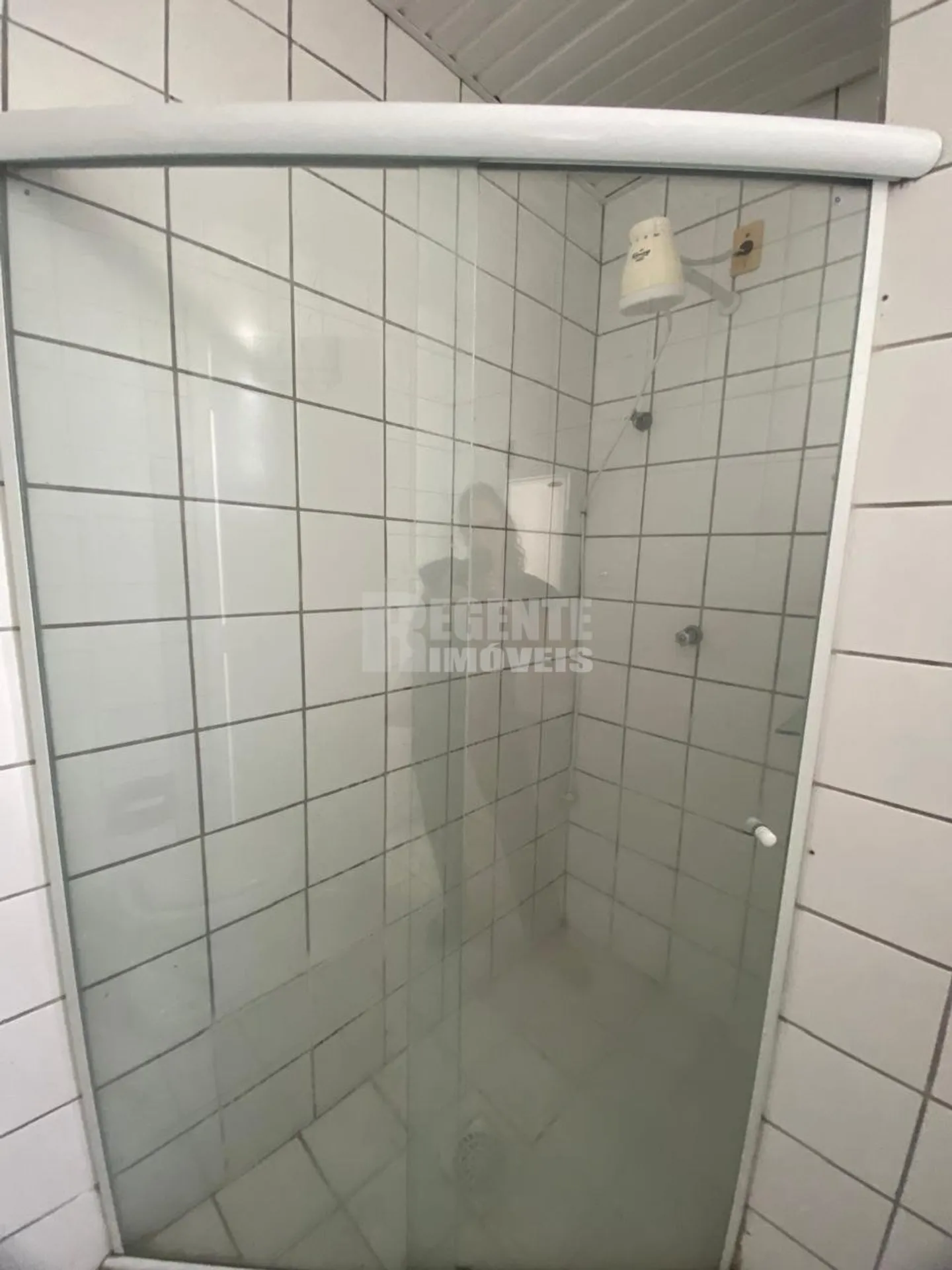 Kitnet para locação com 1 dormitório e 1 vaga coberta — photo 8