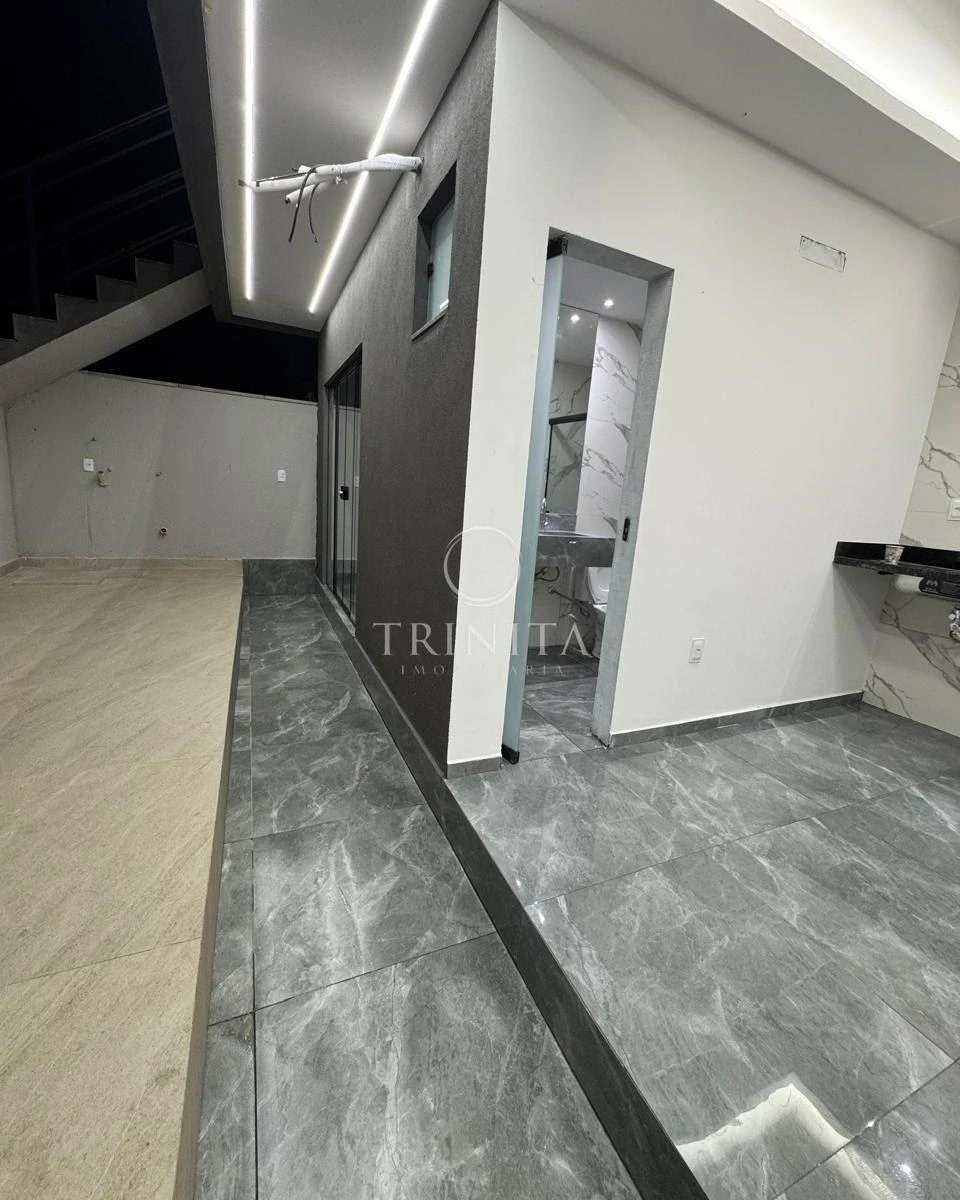 6-bedroom house, 3 with their own bathrooms, 350 m² — photo 2