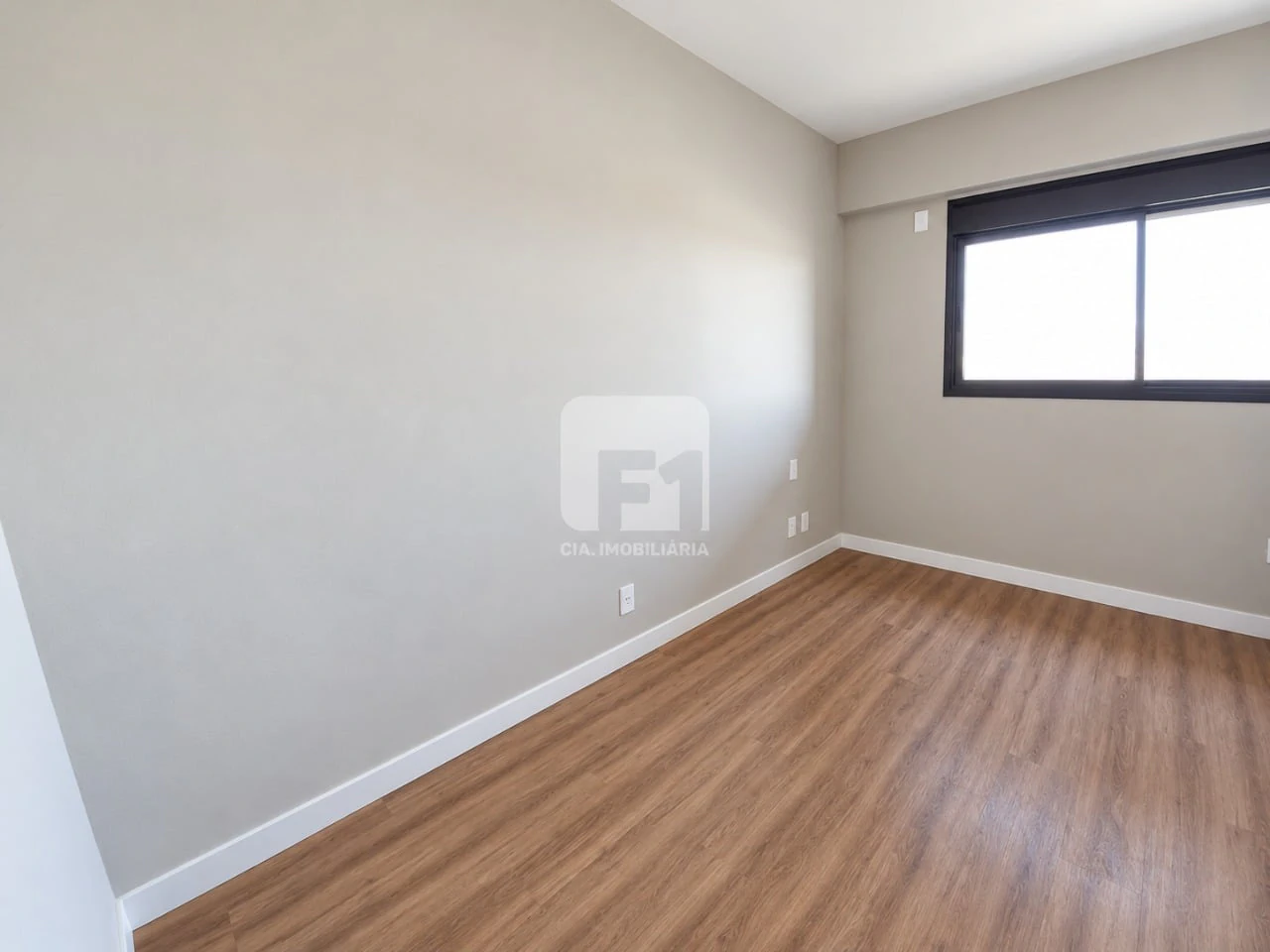 Furnished apartment, 52 m², with a water view — photo 15