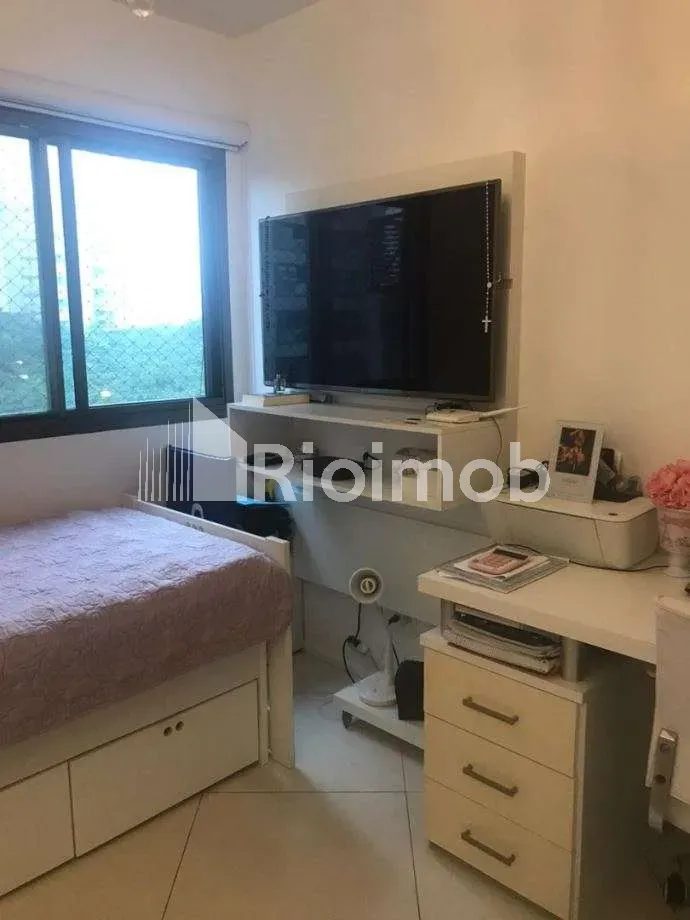 3-bedroom apartment with a washing machine in Rio de Janeiro — photo 20