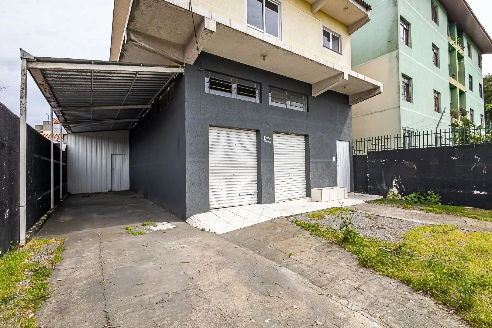 Casa com 2 dormitórios e 300 m² — photo 44