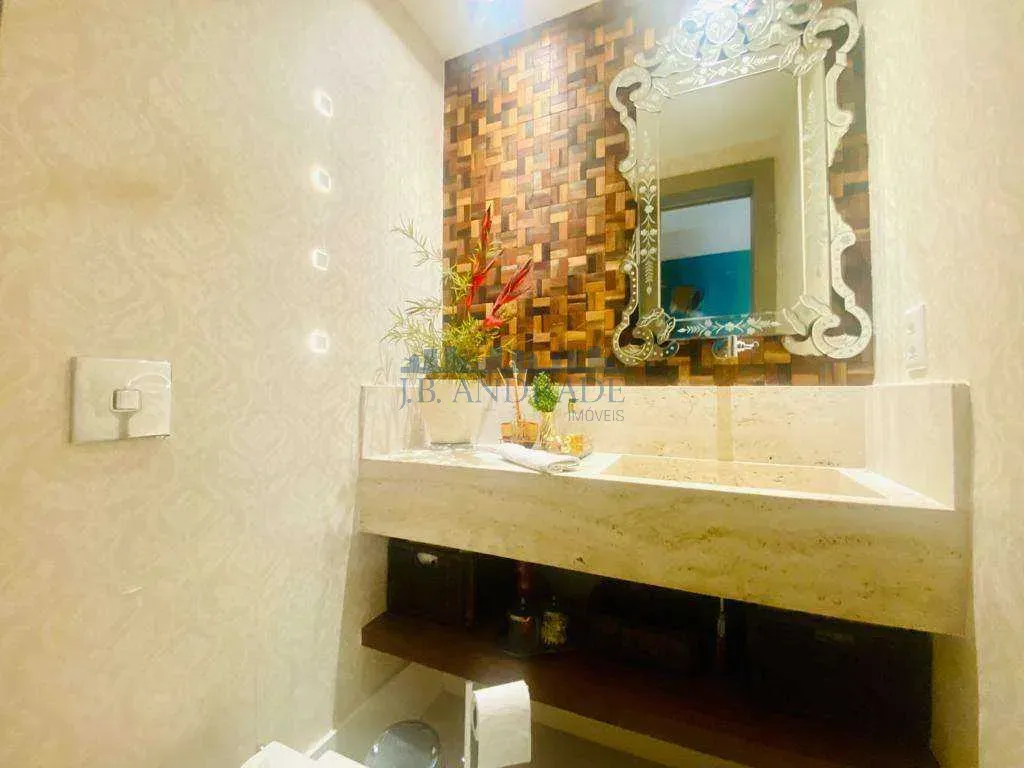 Furnished 4-bedroom apartment with 4 bathrooms — photo 36