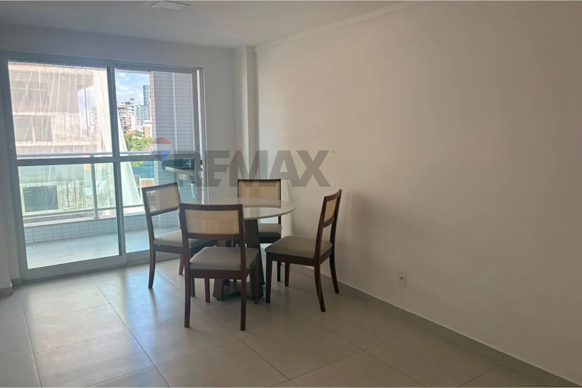 2-bedroom apartment with private BBQ and 2 parking spaces — photo 6