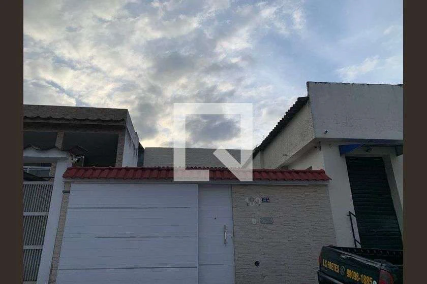 Furnished 225 m² house with 3 bedrooms and 8 parking spots — photo 27