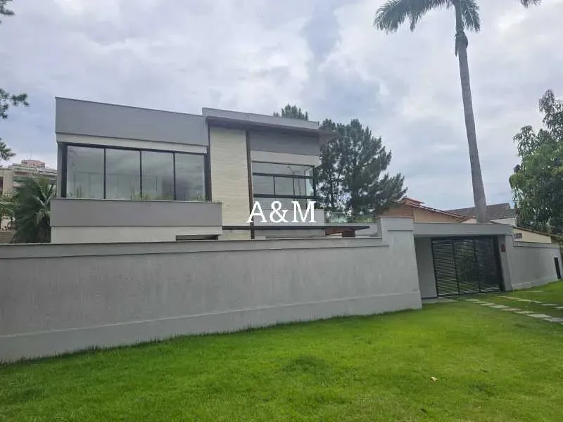 Casa com 4 quartos e 5 banheiros, 4 vagas — photo 8