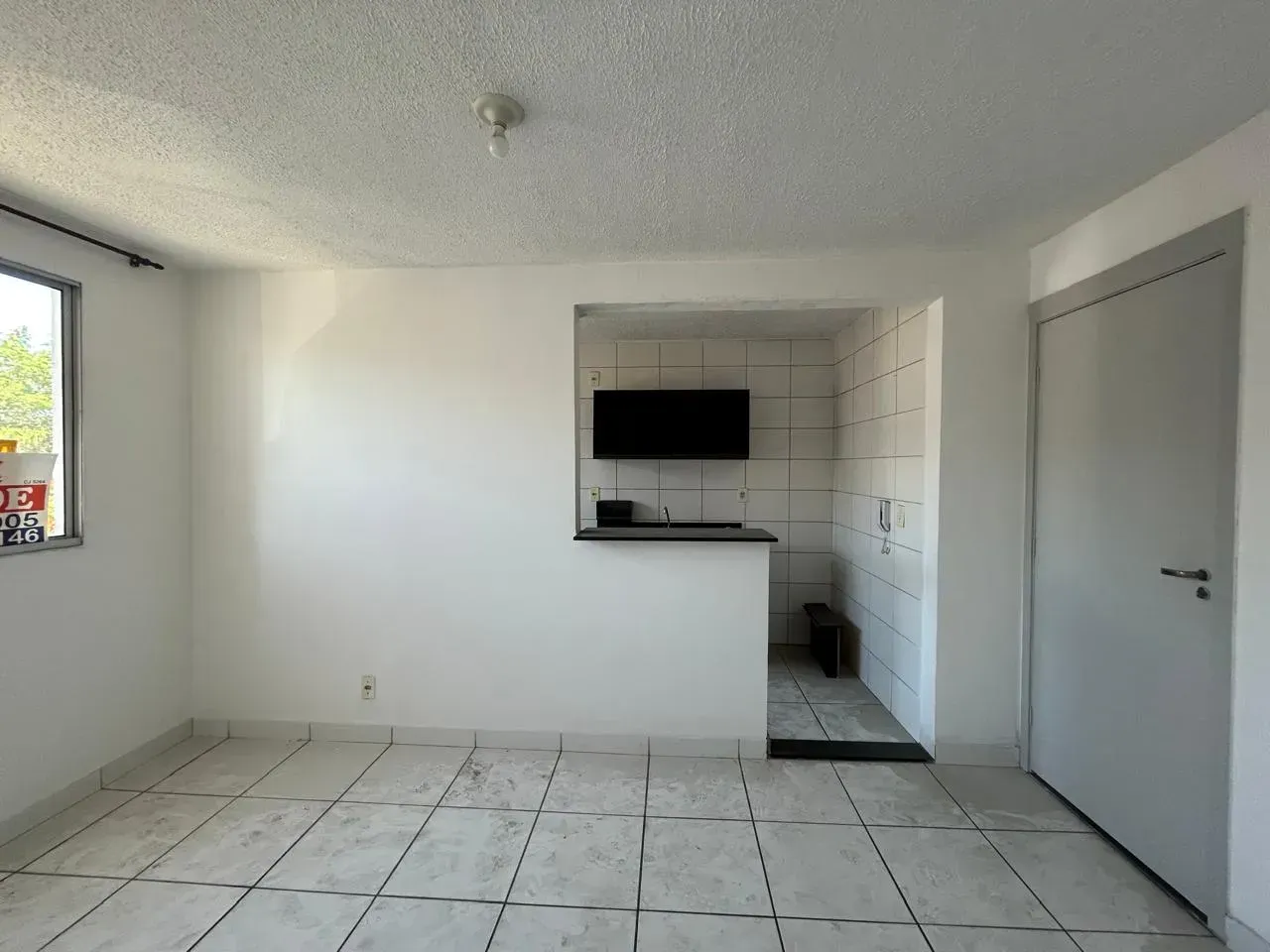 2-bedroom, 2-bath apartment with an open-plan kitchen