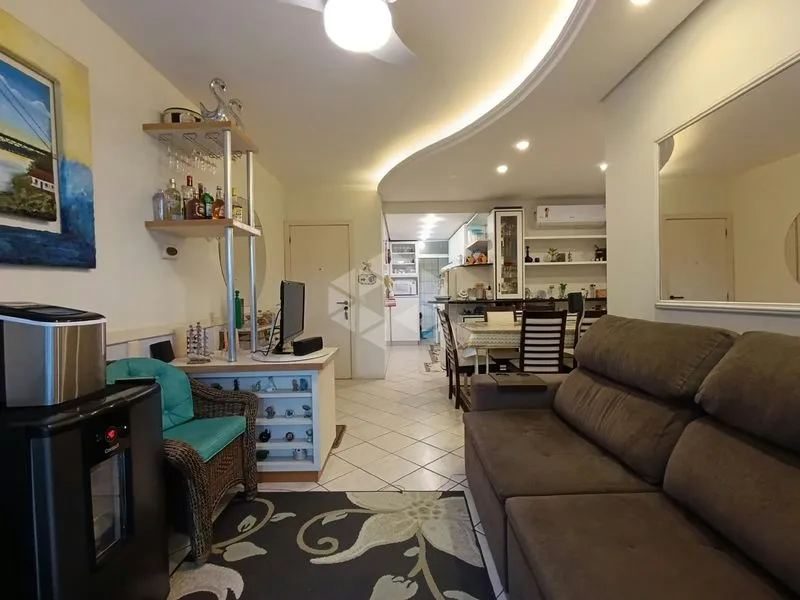 Balcony with a grill in a 3-bedroom apartment, 80 m² — photo 13