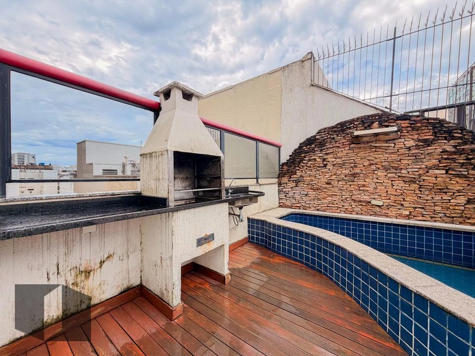 Furnished apartment, 186 m², with a grill on the balcony — photo 32
