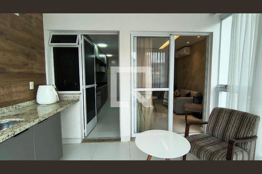 2-bedroom apartment with mountain views and 1 parking space — photo 3