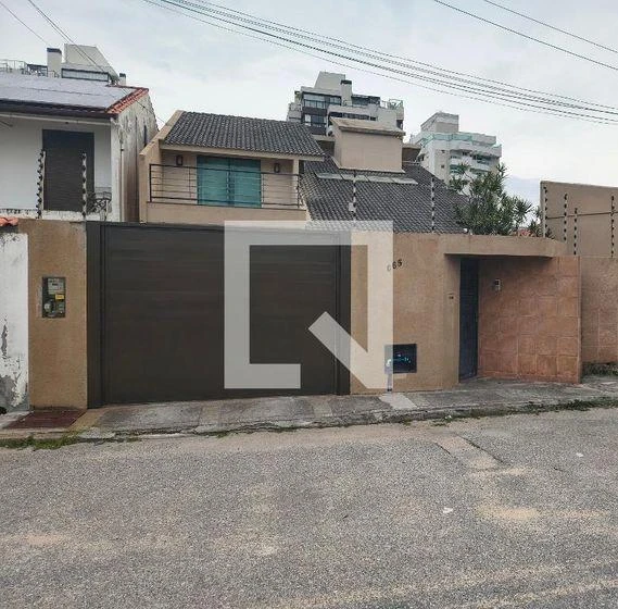 3 quartos e vista para a água: casa de 407 m² — photo 47