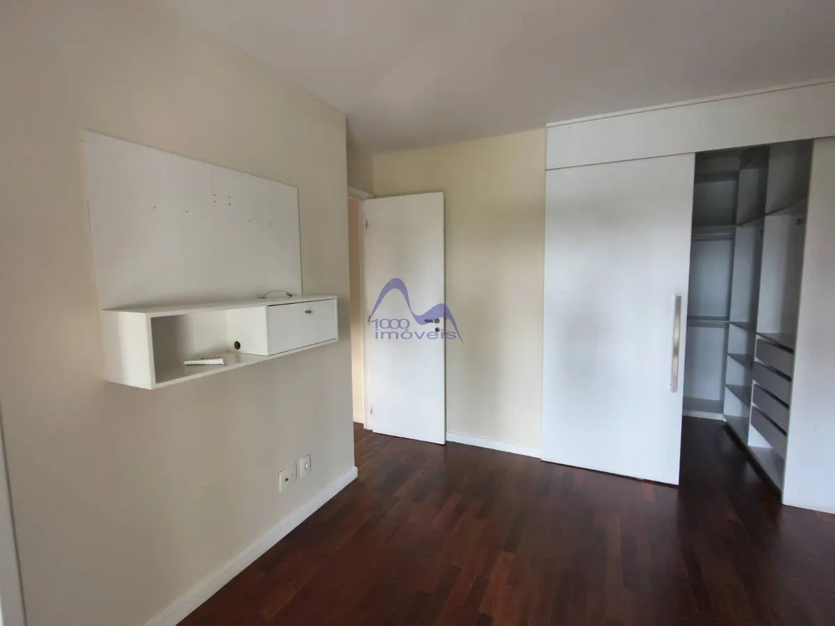 Apartment, 105 m², with a walk-in closet — photo 4