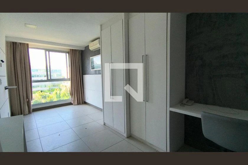 83 m² apartment with 1 en-suite and a balcony — photo 3