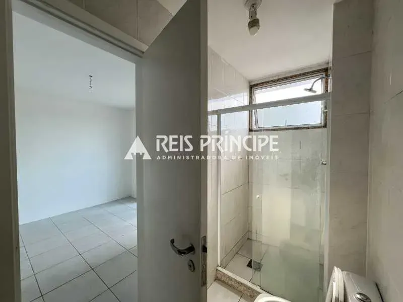 Unfurnished 2-bedroom apartment with 3 bathrooms — photo 12