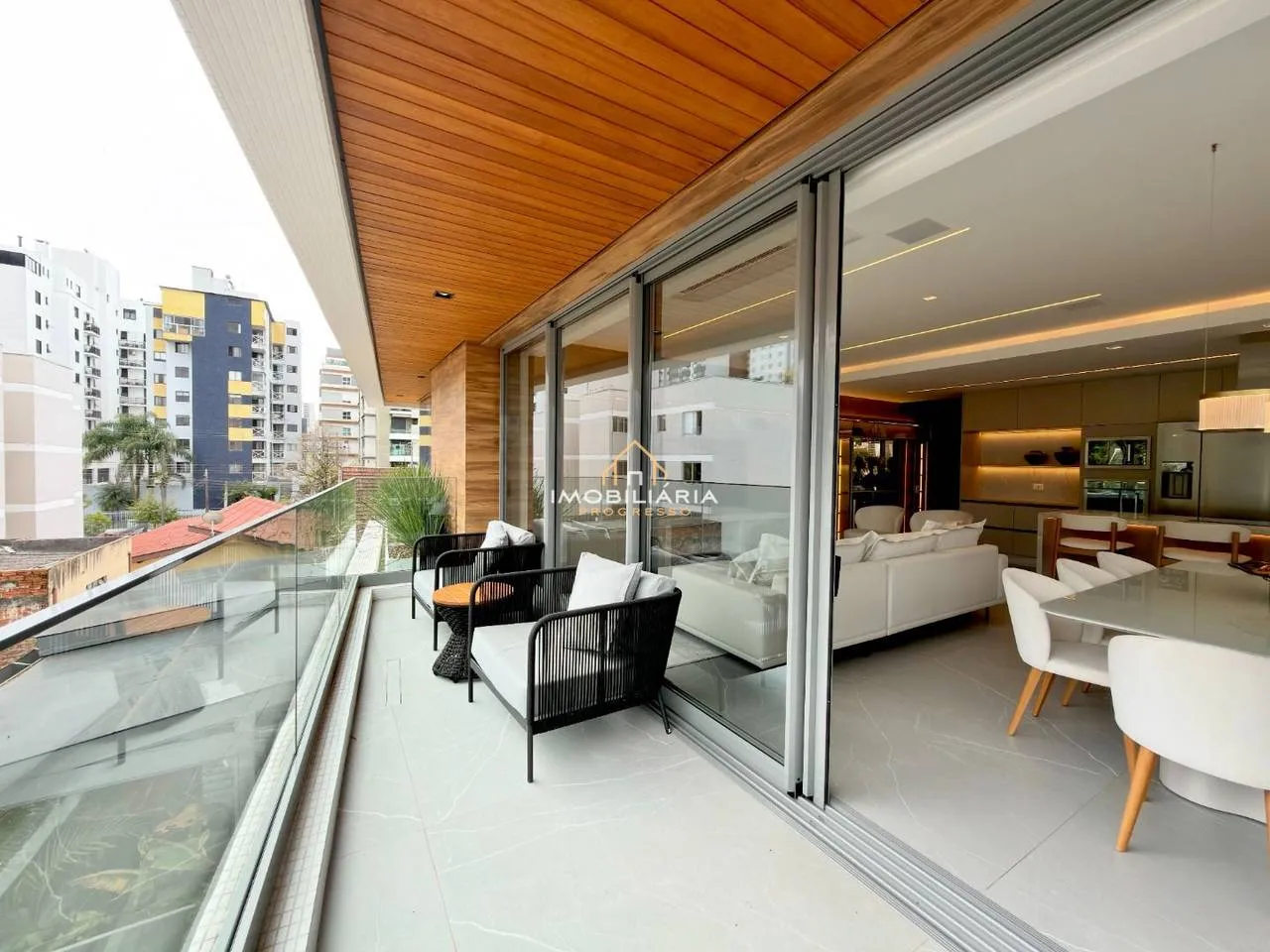 Dishwasher in a 3-bedroom apartment, 153 m² — photo 26