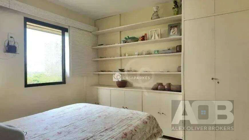 3-bedroom apartment of 140 m² with air conditioning — photo 12