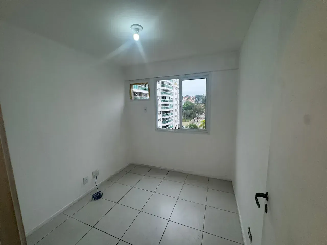 Apartment with 2 bathrooms and glass shower enclosures 61 m² — photo 13
