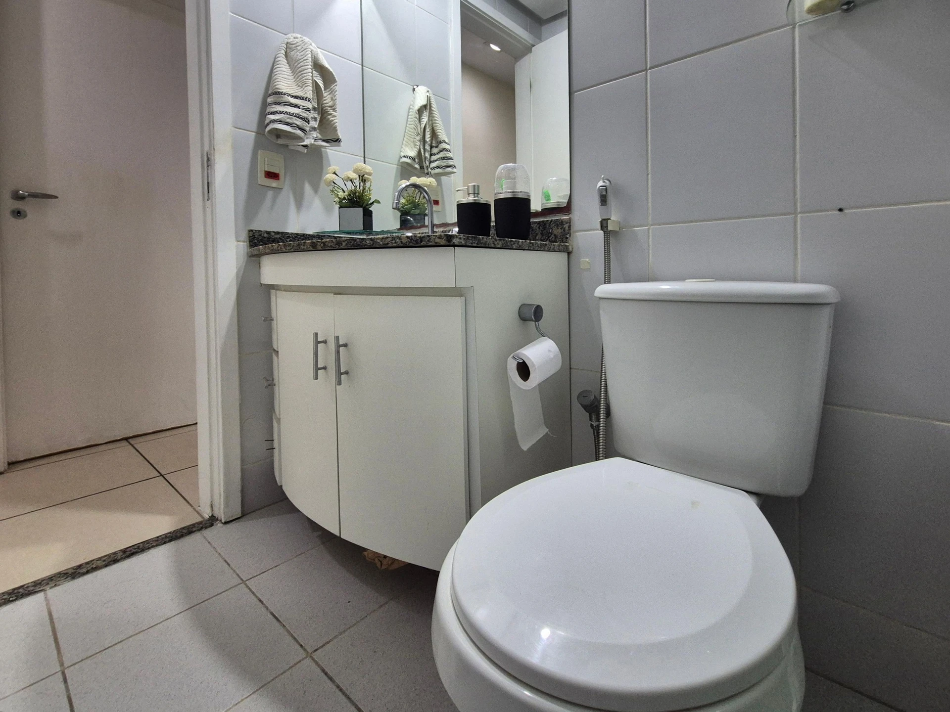 Furnished 3-bedroom apartment with 2 parking spaces — photo 2