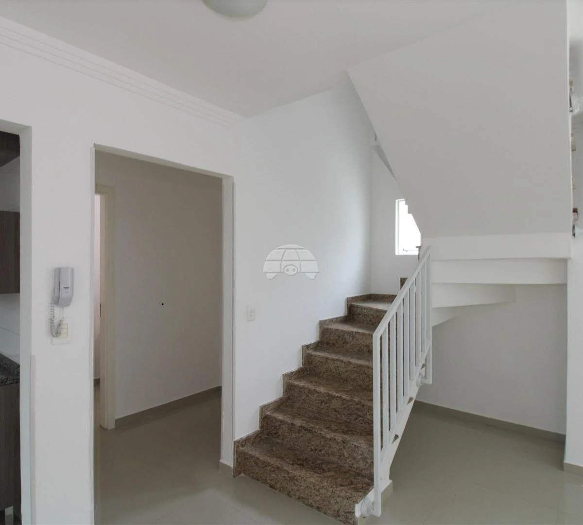 3-bedroom house with a bathtub in Curitiba — photo 20
