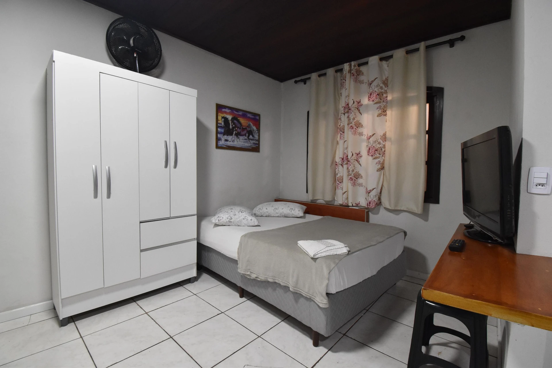 Furnished studio, 20 m², with a home office — photo 4