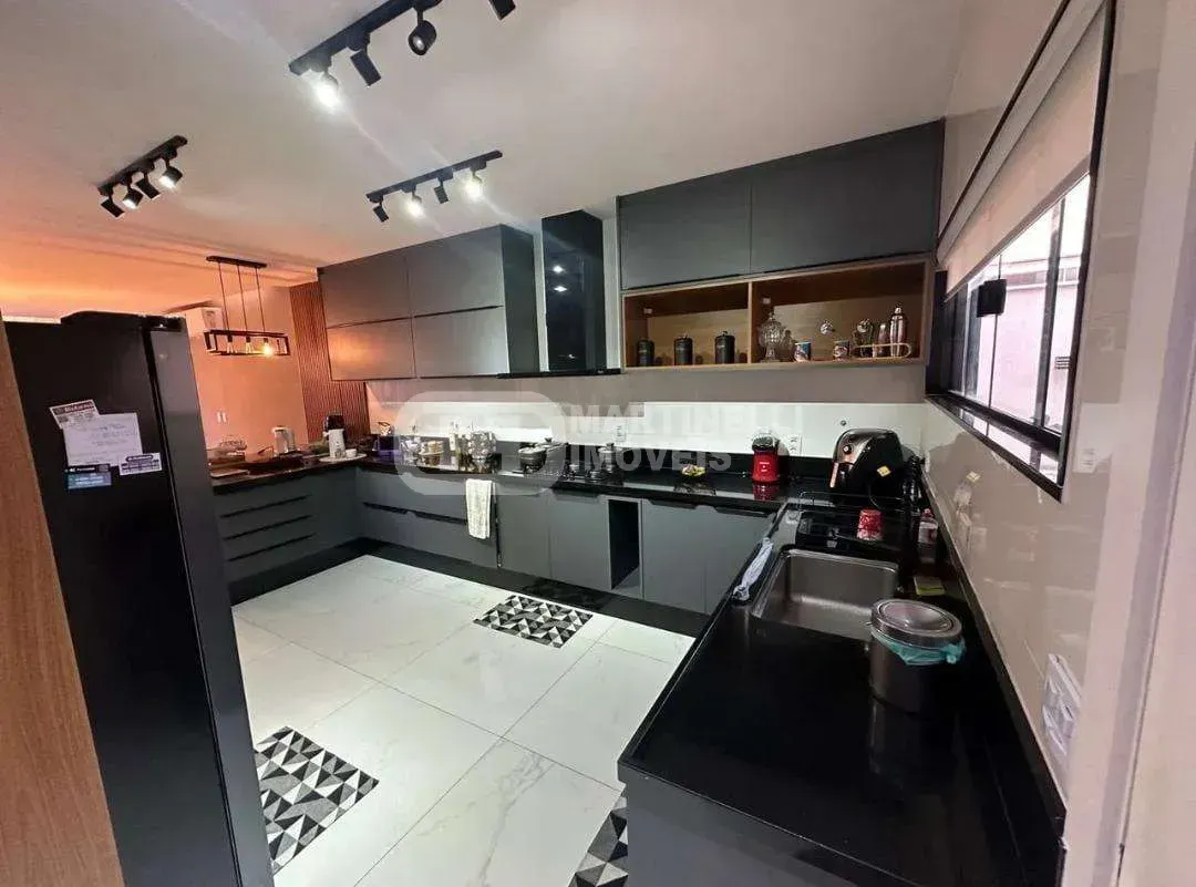 Furnished house with an open-plan gas kitchen — photo 8