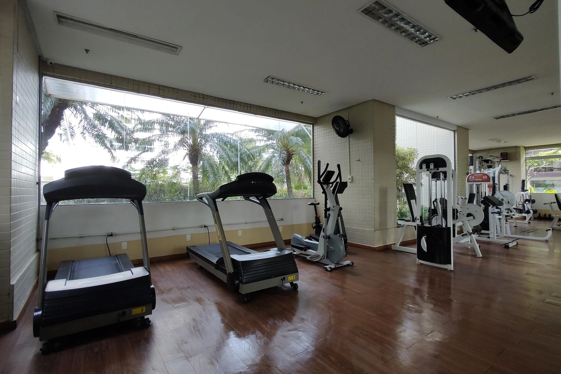 99 m² apartment with a water view and a washing machine — photo 12