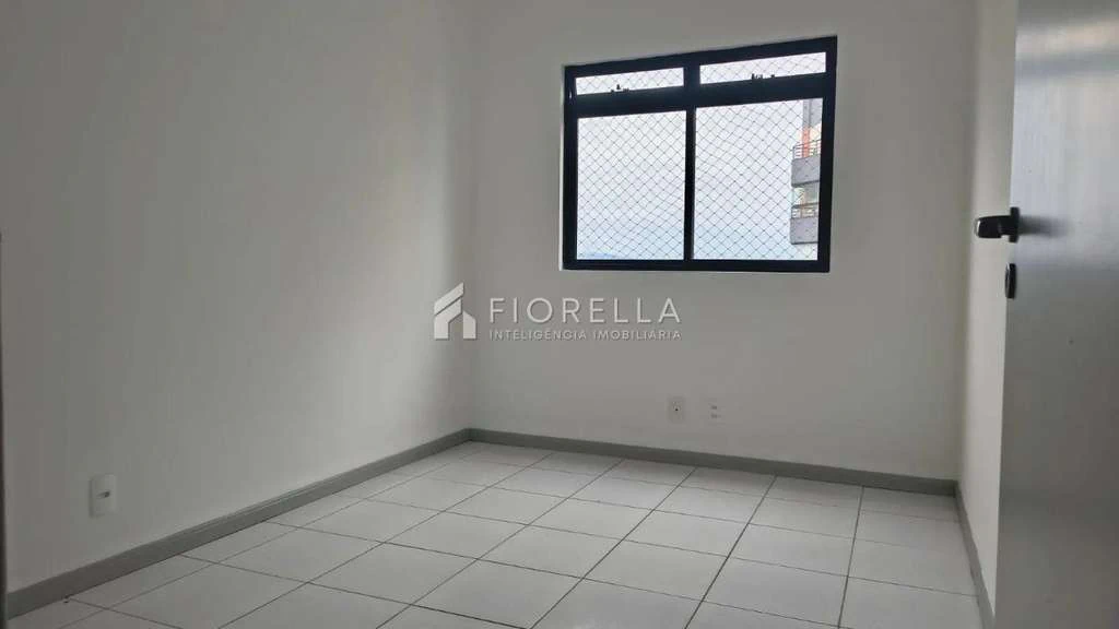 104 m² apartment with 3 bedrooms and 1 en-suite — photo 2