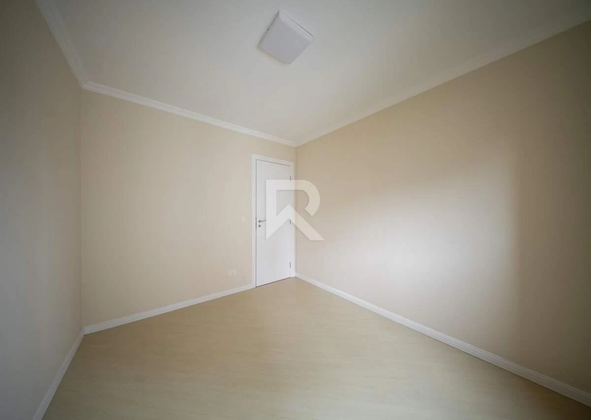 119 m² apartment with a grill on the balcony and a bathtub — photo 23