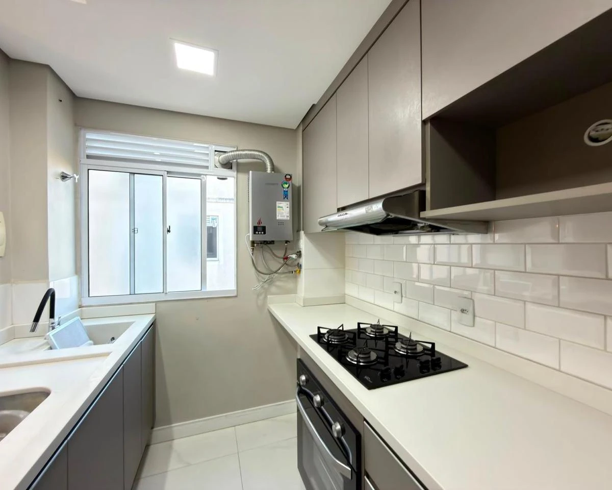 2-bedroom apartment with a home office — photo 13