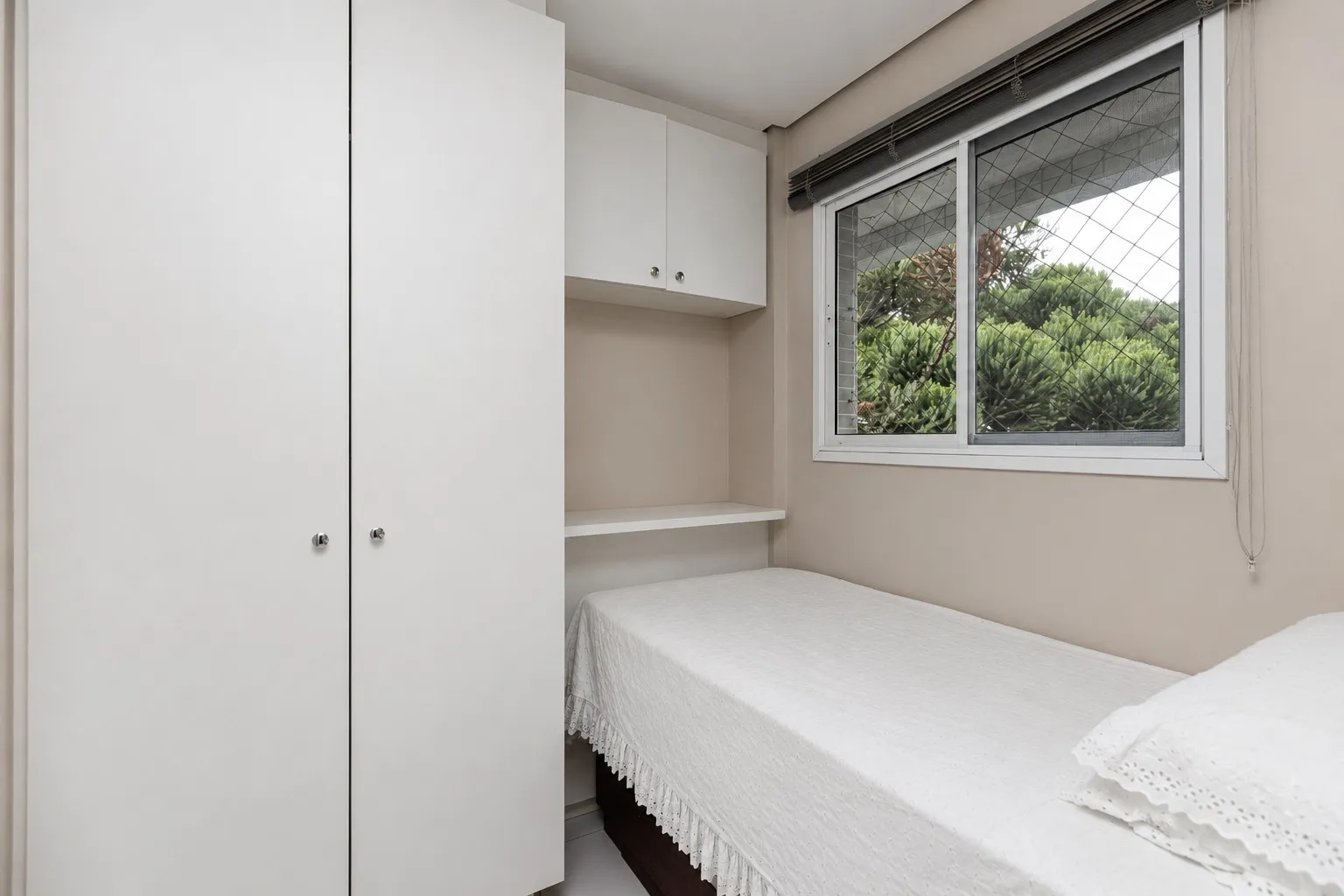 Apartment 432 m² with 3 bedrooms and an open-plan kitchen — photo 36