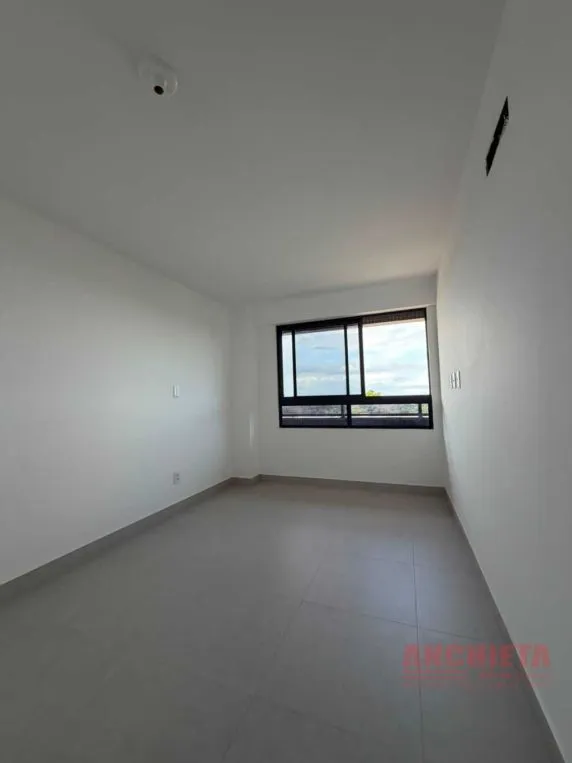 Невмебльована квартира 95 м² з 3 спальнями та 2 місцями — photo 4