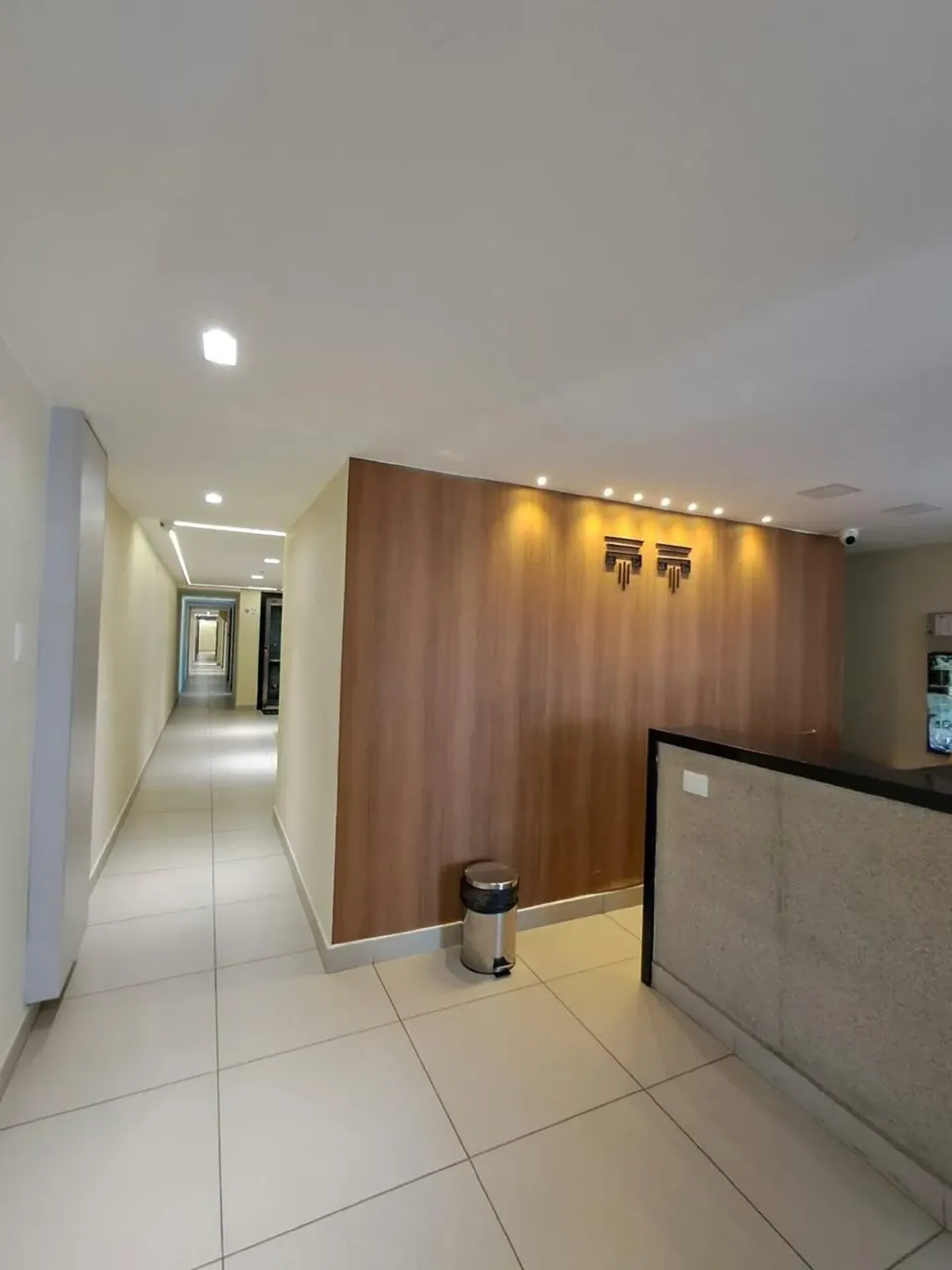 3-bedroom apartment in a building with a gym — photo 7