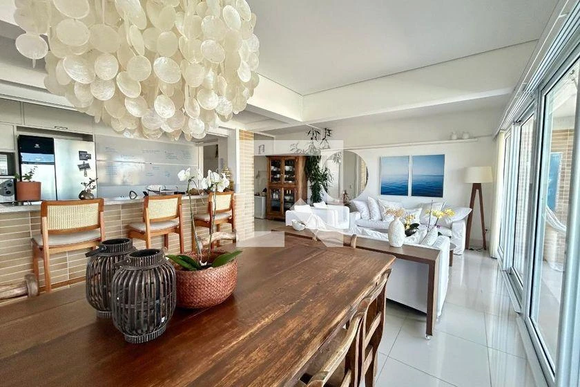 Furnished apartment, 196 m², with a glass-enclosed balcony — photo 36
