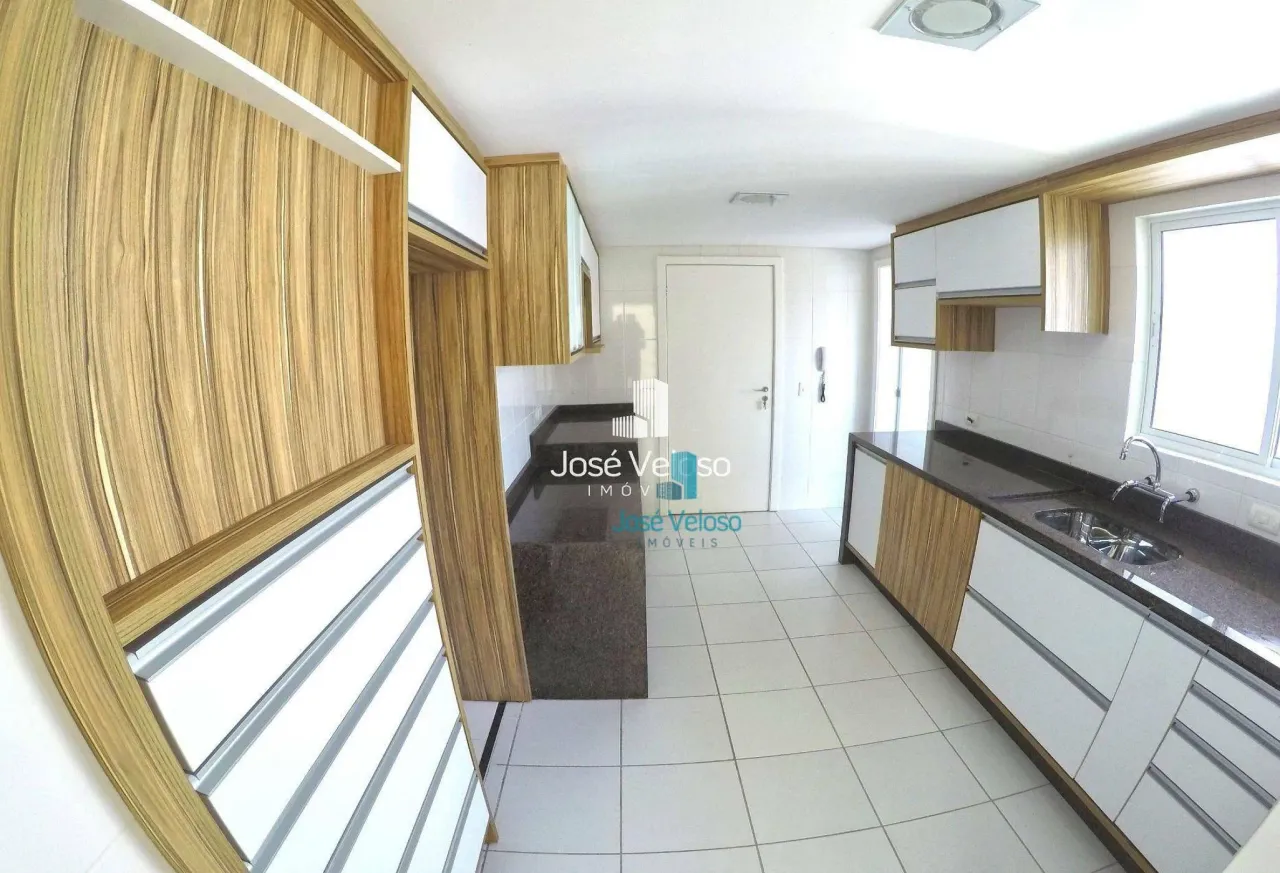 Furnished apartment with 4 en-suite bedrooms — photo 24