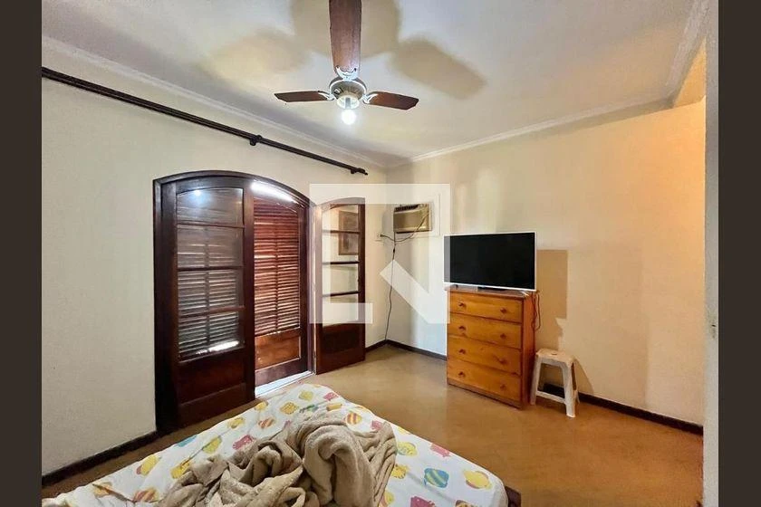 Casa de 300 m² com 4 quartos e 2 vagas — photo 29
