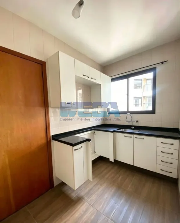 Apartamento com piso de madeira ou laminado, Cristo Rei