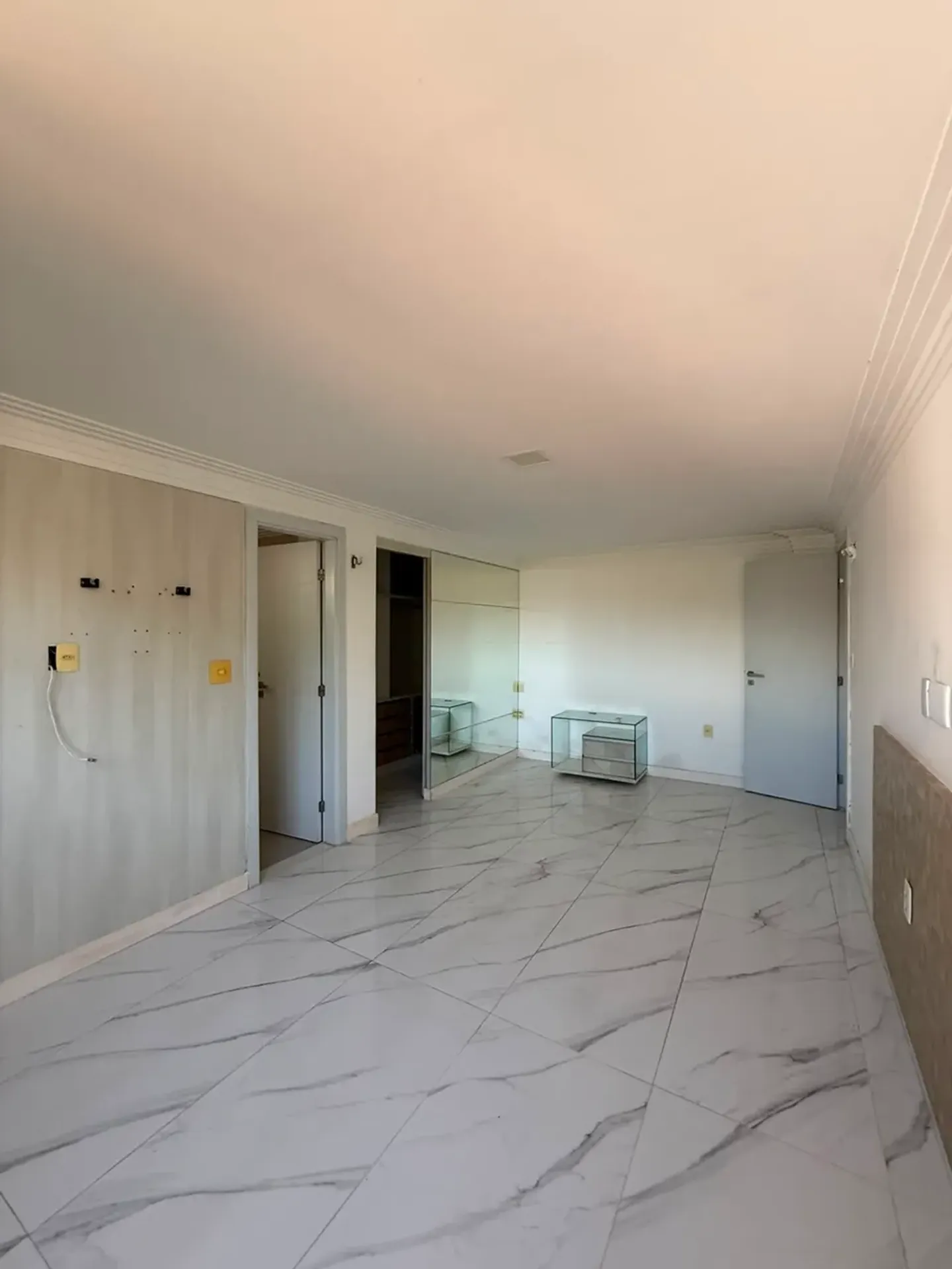 Apartamento, 210 m², com closet — photo 22