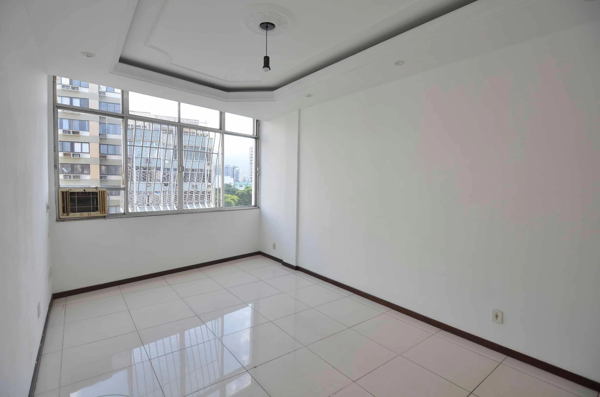 3-bedroom apartment with a park view
