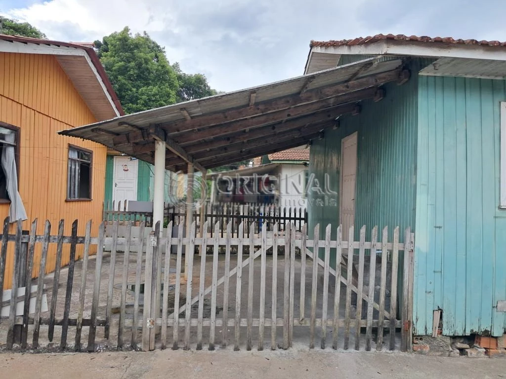Будинок із 2 спальнями та дерев'яною підлогою або ламінатом — photo 16