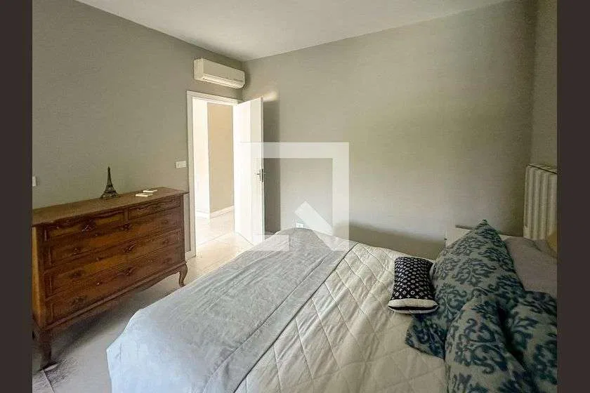 Casa de 2 dormitorios, 1 con baño propio, 300 m² — photo 5