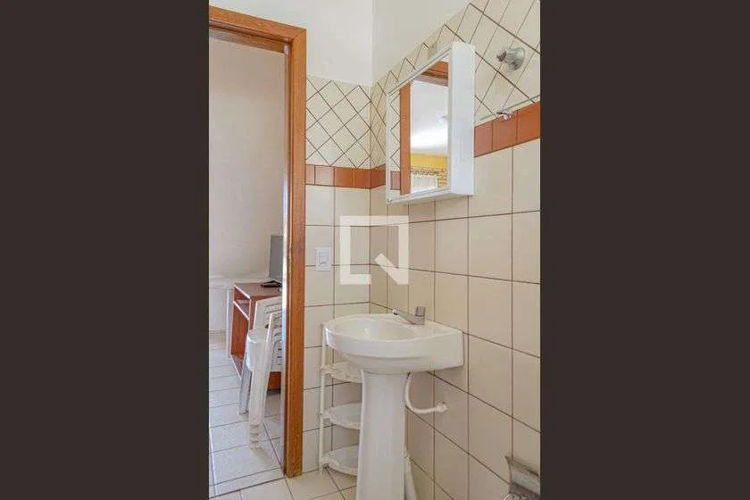 Furnished 2-bedroom, 81 m² house in Florianópolis — photo 26