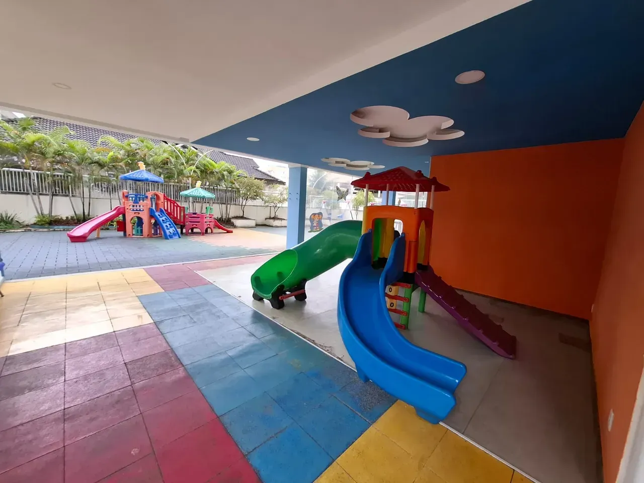 Apartamento de 2 quartos com 3 banheiros e cozinha fechada — photo 40